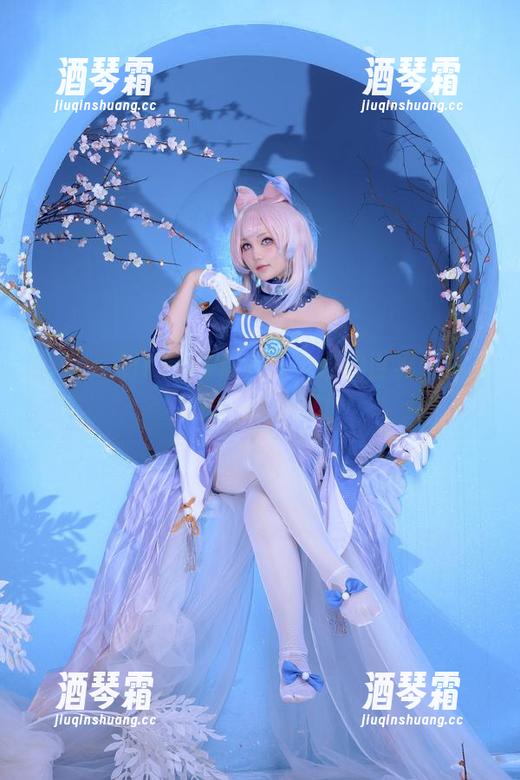 Joyce Lin2x带你进入申鹤的世界，男神级的cos精选！